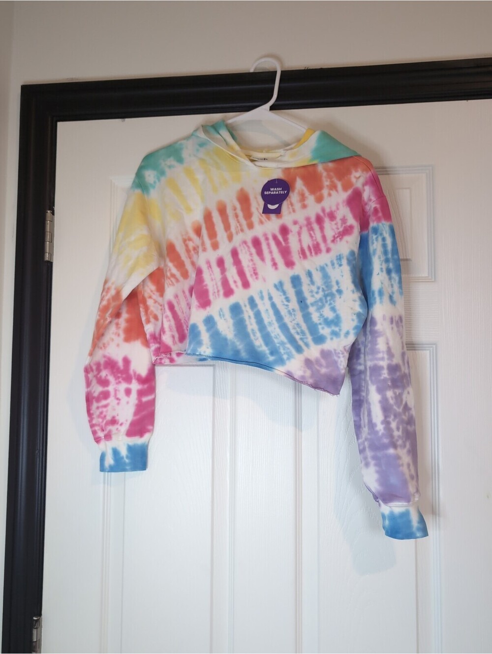 Large NWT tween girls tie dye cropped hoodie